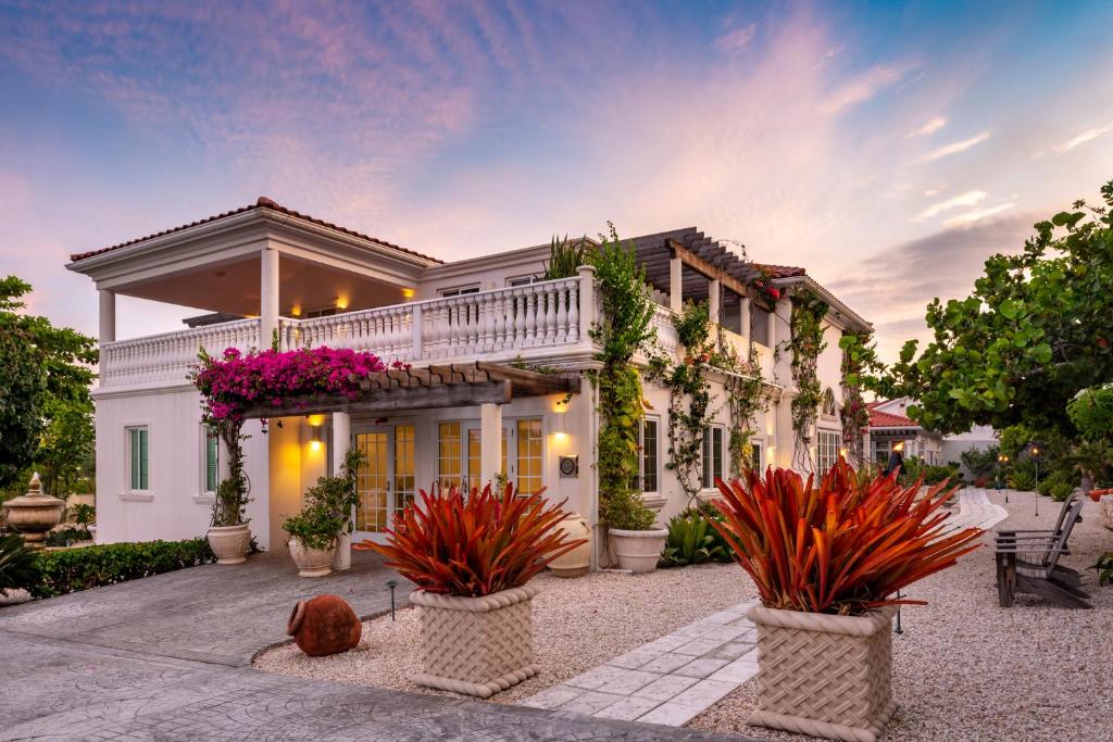 Hotels in Cayman Islands